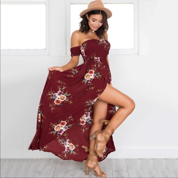 Dresses & Skirts - 🌸Off the Shoulder Maxi Dress🌸
